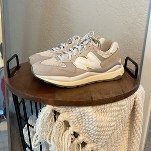 Women’s sz 10.5 New Balance